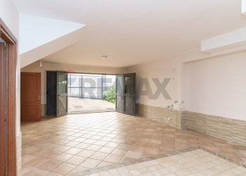 Stanza vuota - Villa a Schiera via torretta
 
227, Acireale - foto 48