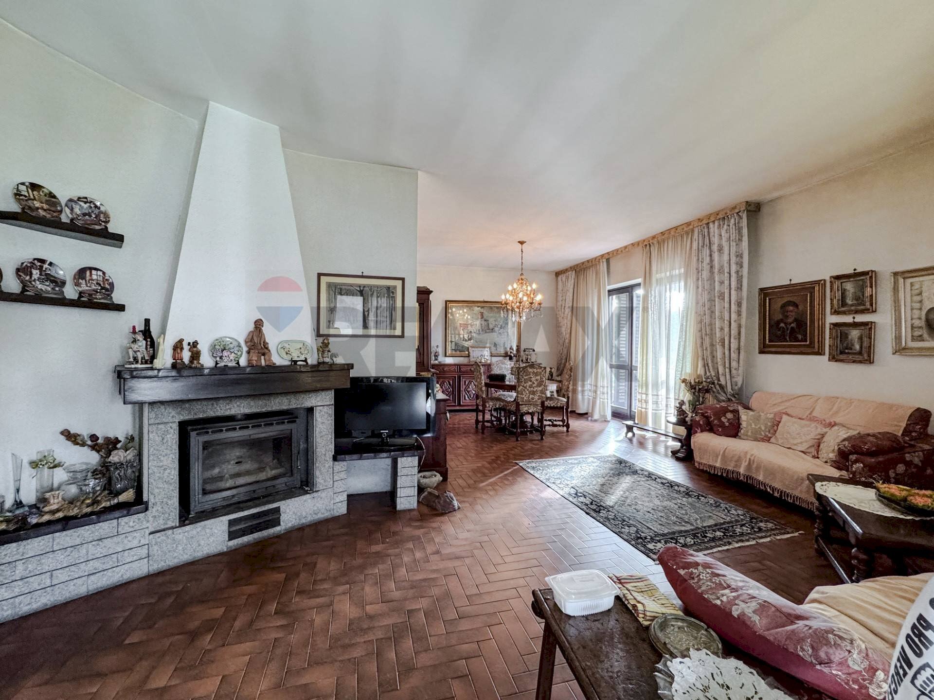 Sala da pranzo - Villa Strada della Vignola
 
10, Palestro - foto 2