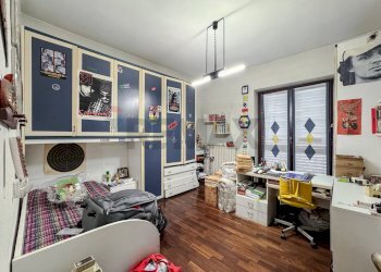 Camera / camera da letto - Villa Strada della Vignola
 
10, Palestro - foto 22