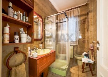 Bagno - Villa Strada della Vignola
 
10, Palestro - foto 23