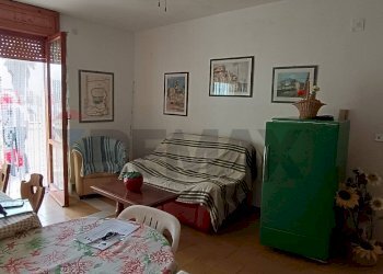 Soggiorno - Trilocale via Libeccio
 
28, Manfredonia - foto 3