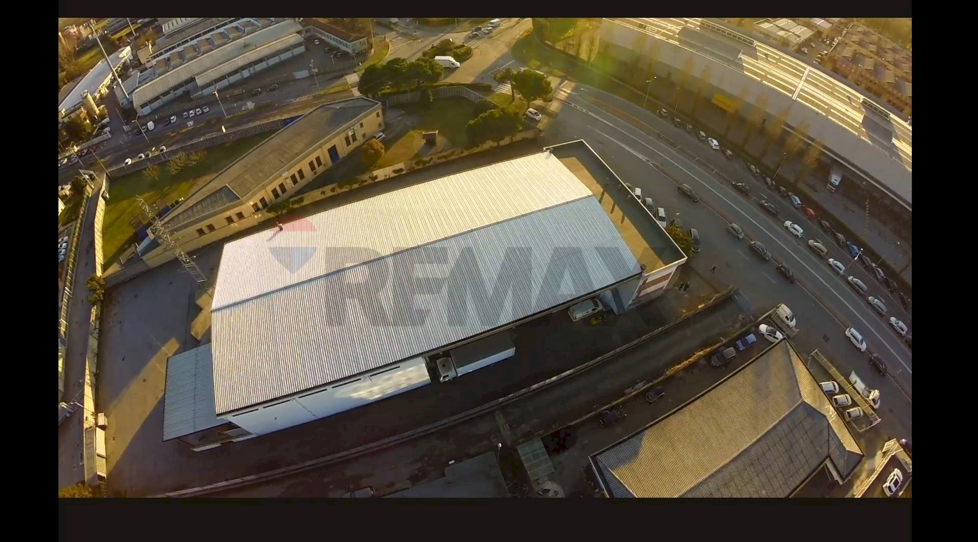 Edificio all\'aperto - Capannone VIA DI VITTORIO
 
47, Peschiera Borromeo - foto 2