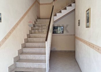 Scale - Trilocale via torino
 
23, Floridia - foto 4