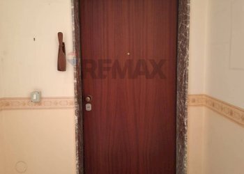 Hall / corridoio - Trilocale via torino
 
23, Floridia - foto 5