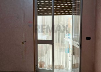 Stanza vuota - Trilocale via torino
 
23, Floridia - foto 13