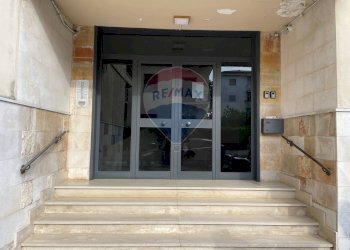 Portone di ingresso - Bilocale Caserta - foto 35