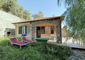 Casa all\'aperto - Casa semi indipendente Via Fossati
 
110, Cipressa - foto 1