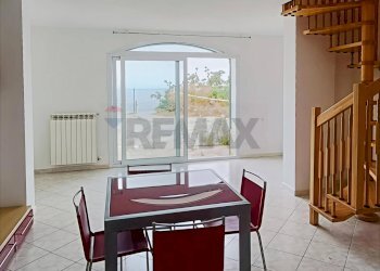 Sala da pranzo - Casa semi indipendente Via Fossati
 
110, Cipressa - foto 13