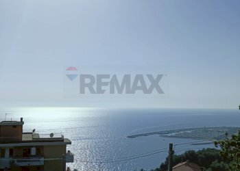 Vista dell\'acqua - Casa semi indipendente Via Fossati
 
110, Cipressa - foto 30