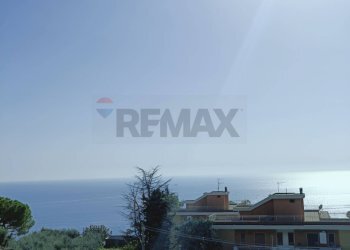 Edificio all\'aperto - Casa semi indipendente Via Fossati
 
110, Cipressa - foto 32