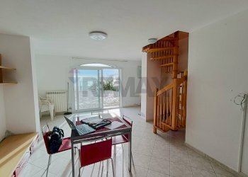 Sala da pranzo - Casa semi indipendente Via Fossati
 
110, Cipressa - foto 15