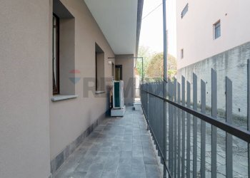 Balcone - Semi-detached house via IV Novembre
 
27, Buttigliera Alta - photo 27