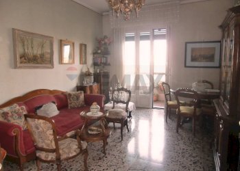 Sala da pranzo - Three-room apartment Corso Unione Sovietica
 
399, Torino - photo 17