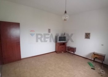 Stanza vuota - Casa semi indipendente Riva del Po - foto 14