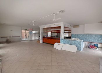 Cucina - Bar Tavola Calda - Fredda Via Leonardo
 
84, Ravenna - foto 1