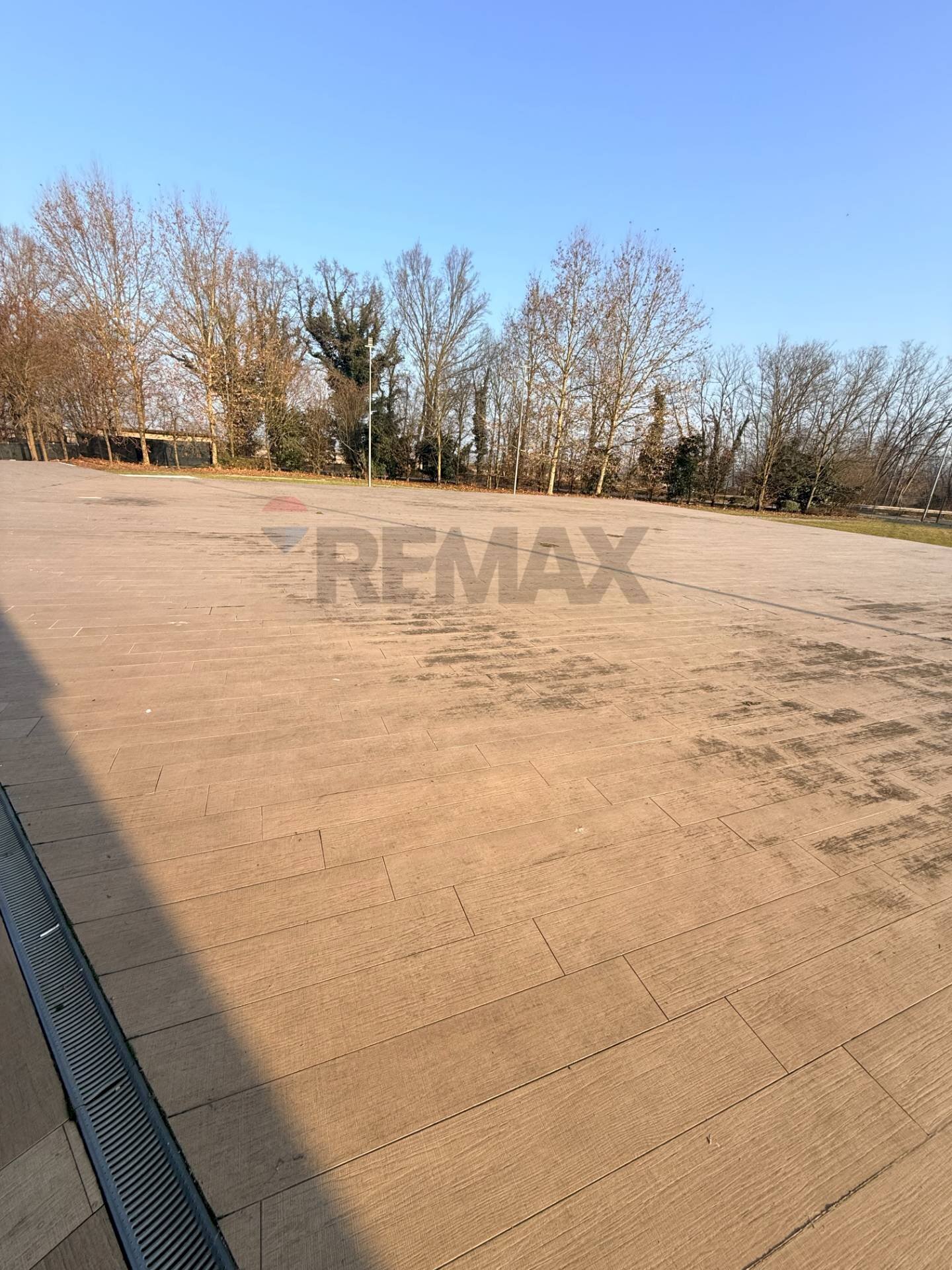 Terrazza - Locale Commerciale via Giulotto, Pavia - foto 2