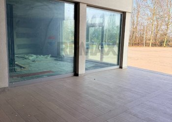 Terrazza - Locale Commerciale via Giulotto, Pavia - foto 6