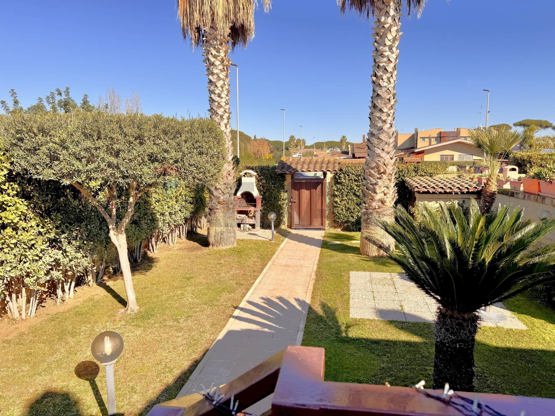 Giardino - Villa Via Cristoforo Colombo
 
2345, Roma - foto 1