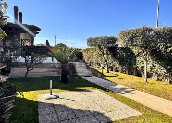 Edificio all\'aperto - Villa Via Cristoforo Colombo
 
2345, Roma - foto 3