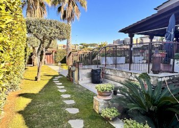 Giardino - Villa Via Cristoforo Colombo
 
2345, Roma - foto 4