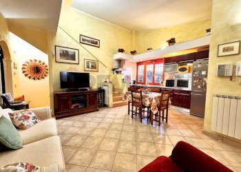 Sala da pranzo - Villa Via Cristoforo Colombo
 
2345, Roma - foto 15