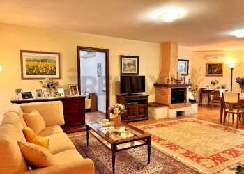 Sala da pranzo - Villa Via Cristoforo Colombo
 
2345, Roma - foto 38