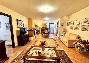 Sala da pranzo - Villa Via Cristoforo Colombo
 
2345, Roma - foto 48