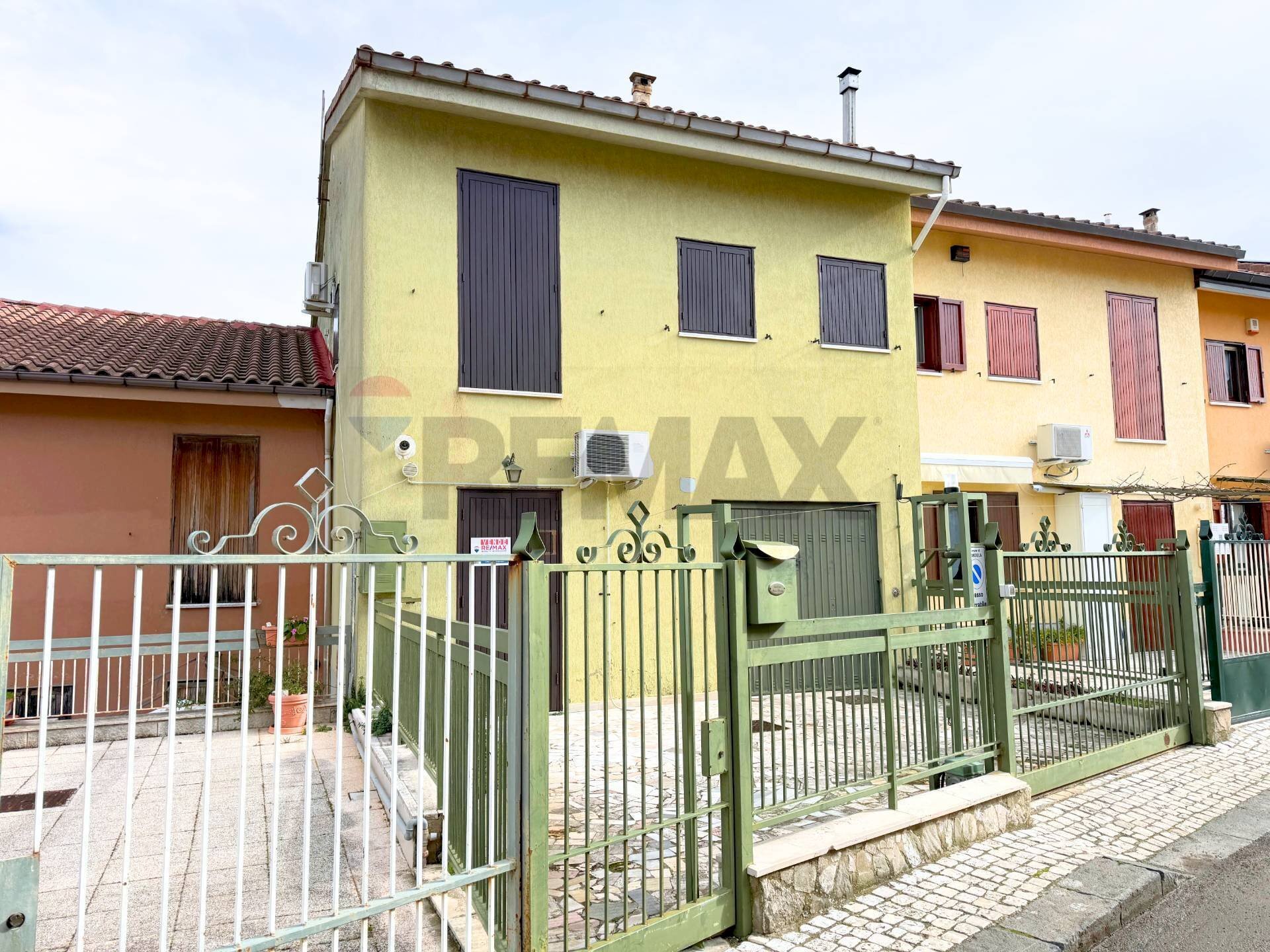 Casa all\'aperto - Independent house Via Antonino Ripandelli, Candela - photo 1