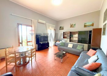 Salone - Casa indipendente Via Antonino Ripandelli, Candela - foto 6