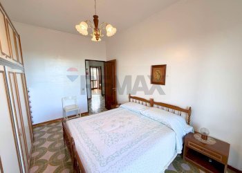 Camera / camera da letto - Casa indipendente Via Antonino Ripandelli, Candela - foto 17