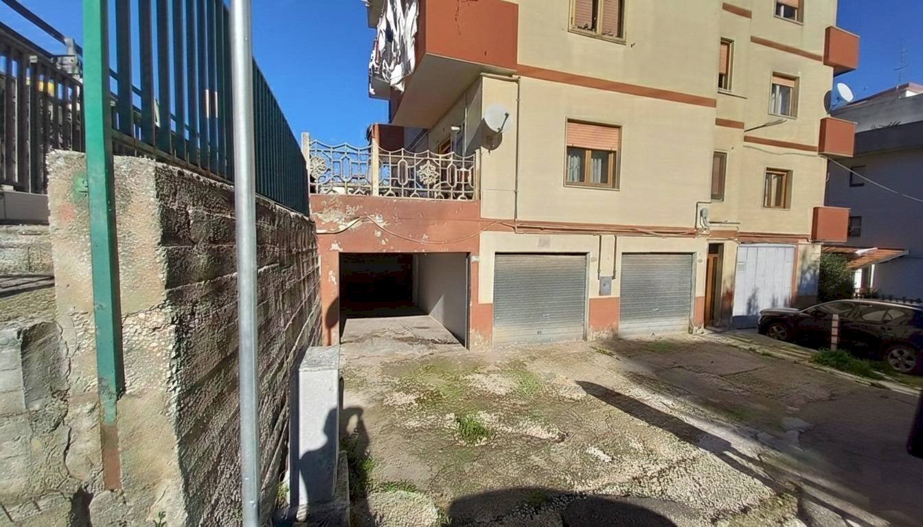 Foto 2 - Box Via Della Fontanella
 
1, Vico del Gargano - foto 2