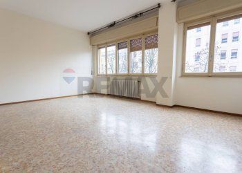 Stanza vuota - Four-room apartment Viale G. Matteotti
 
24, Salsomaggiore Terme - photo 4