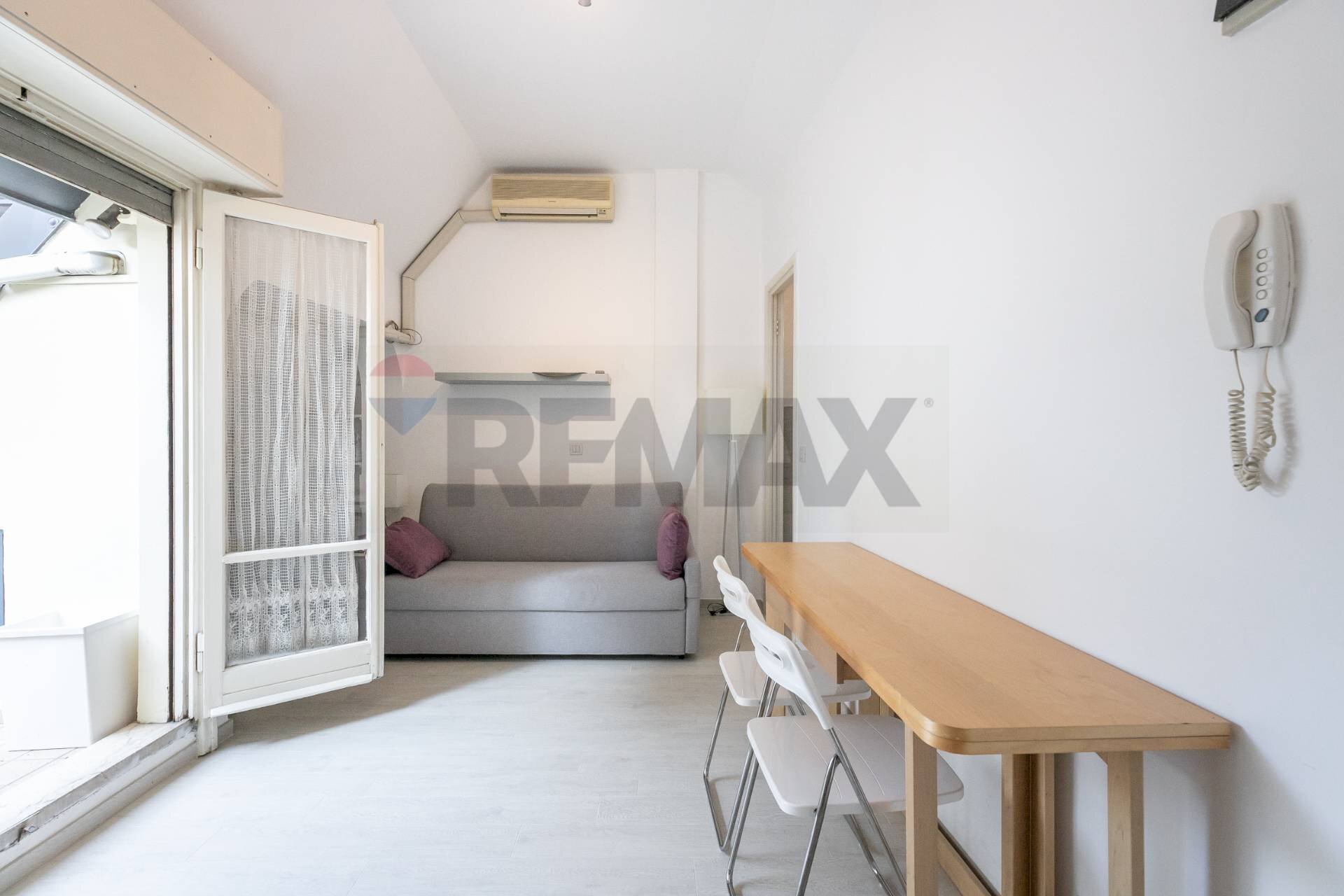 Sala da pranzo - One-room apartment Via Edmondo De Amicis
 
34/a, Milano - photo 2