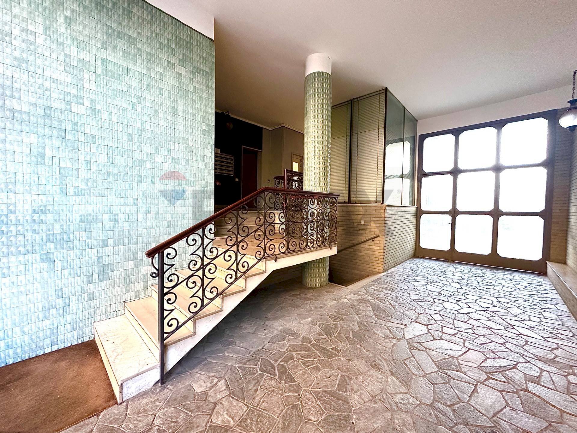 Ricezione / Lobby - Two-room apartment via giuseppe govone
 
83, Milano - photo 2