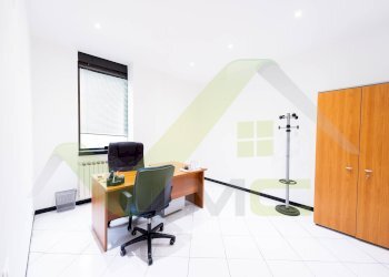 Foto 13 - Ufficio Via Colombo
 
6/8, Melzo - foto 13