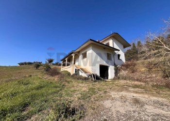 Casa all\'aperto - Casa indipendente c/da Celone, Fragneto Monforte - foto 1