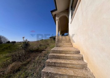 Scale - Casa indipendente c/da Celone, Fragneto Monforte - foto 6