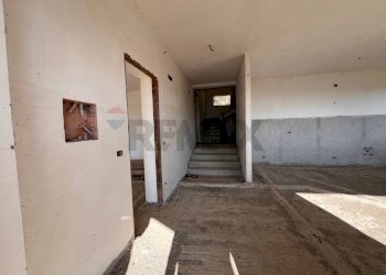 Hall / corridoio - Casa indipendente c/da Celone, Fragneto Monforte - foto 11