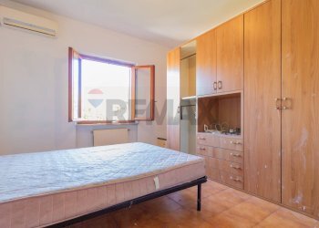 Camera / camera da letto - Trilocale Via Aosta
 
4/D, Ardea - foto 9