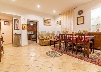 Sala da pranzo - Four-room apartment Via Bronte
 
81, Roma - photo 1