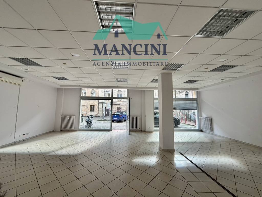 Foto 1 - Shop mura occidentali
 
5/H, Jesi - photo 1