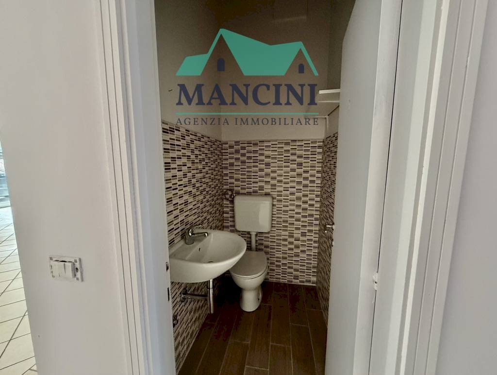 Foto 3 - Shop mura occidentali
 
5/H, Jesi - photo 3