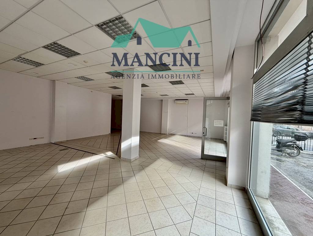 Foto 3 - Negozio mura occidentali
 
5/H, Jesi - foto 3