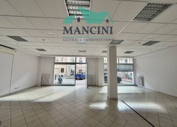 Foto 1 - Negozio mura occidentali
 
5/H, Jesi - foto 1