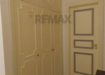 Camera / camera da letto - Appartamento Viale Maria Cristina Di Savoia
 
9, Napoli - foto 16