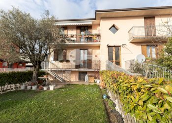 Foto 1 - Trilocale Via Leonardo da Vinci
 
23, Isorella - foto 1