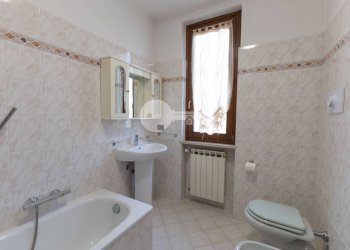 Foto 33 - Trilocale Via Leonardo da Vinci
 
23, Isorella - foto 33