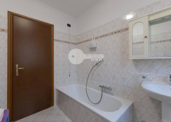 Foto 35 - Trilocale Via Leonardo da Vinci
 
23, Isorella - foto 35