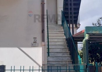 Scale - Three-room apartment traversa conte
 
15, Minturno - photo 4