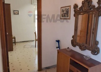 Hall / corridoio - Three-room apartment traversa conte
 
15, Minturno - photo 7